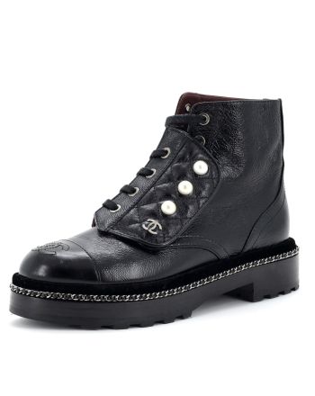 Women's Cap Toe CC Chain Around Pearl Combat Boots Leather